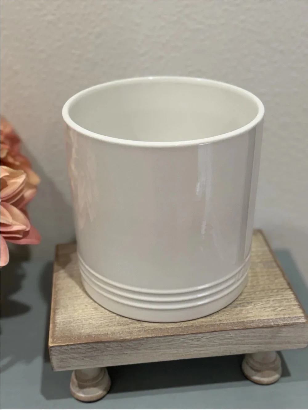 Le Creuset Stoneware Signature Utensil Crock, 2.5L~2.7 Qt., WHITE